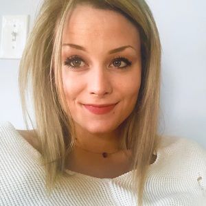 Meet your Posher, Kira